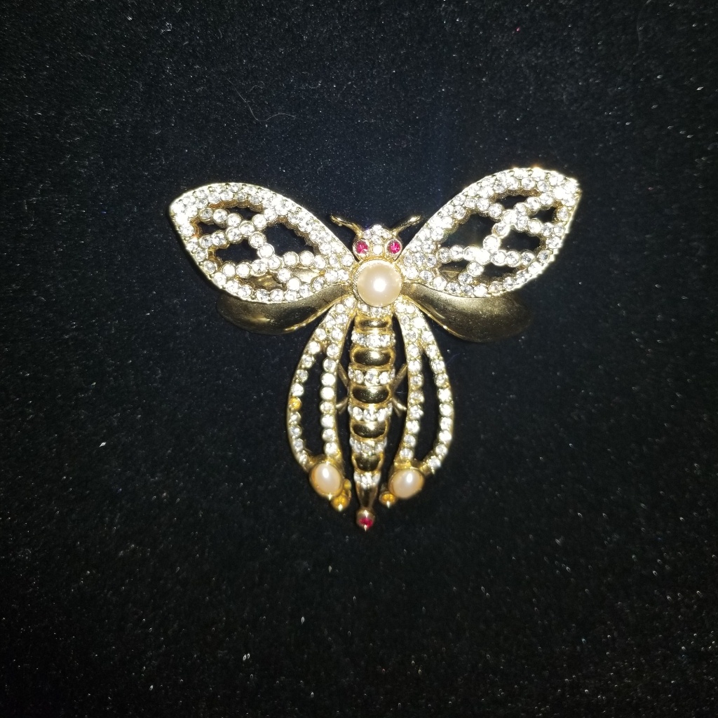 St John Honey Bee Pin 89$